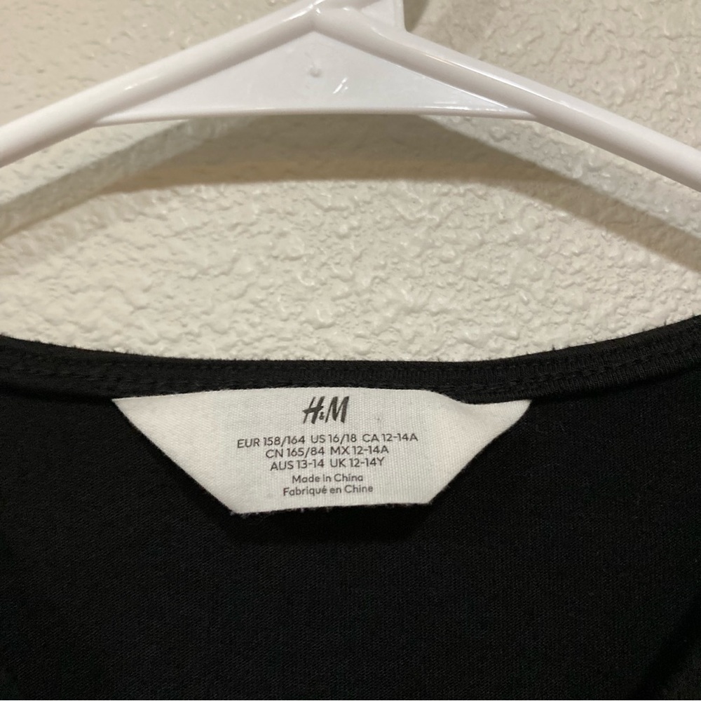 H&M tops - Picture 10 of 10